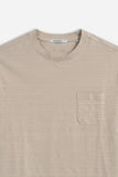 T-SHIRT GIROCOLLO CON TRAMA IN RILIEVO E TASCHINO BEIGE