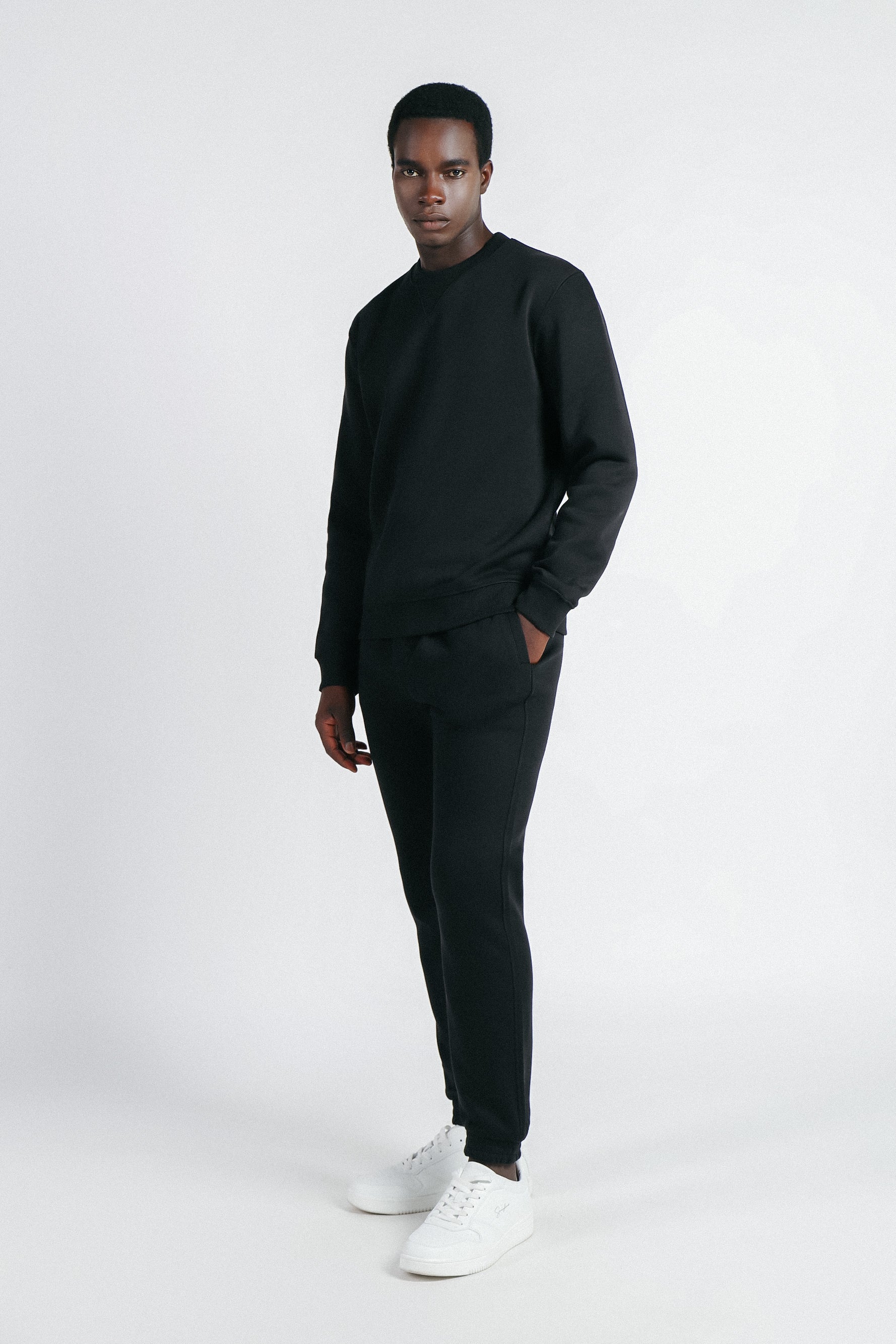 FELPA GIROCOLLO BASIC NERO - Sonnybono