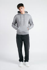 FELPA CON CAPPUCCIO E MARSUPIO CON STAMPA GRIGIO MEDIO