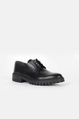 SCARPA DERBY NERO