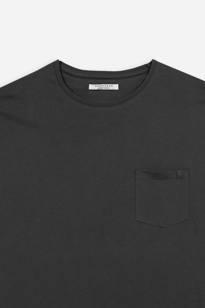 T-SHIRT GIROCOLLO CON TASCHINO NERO - Sonnybono