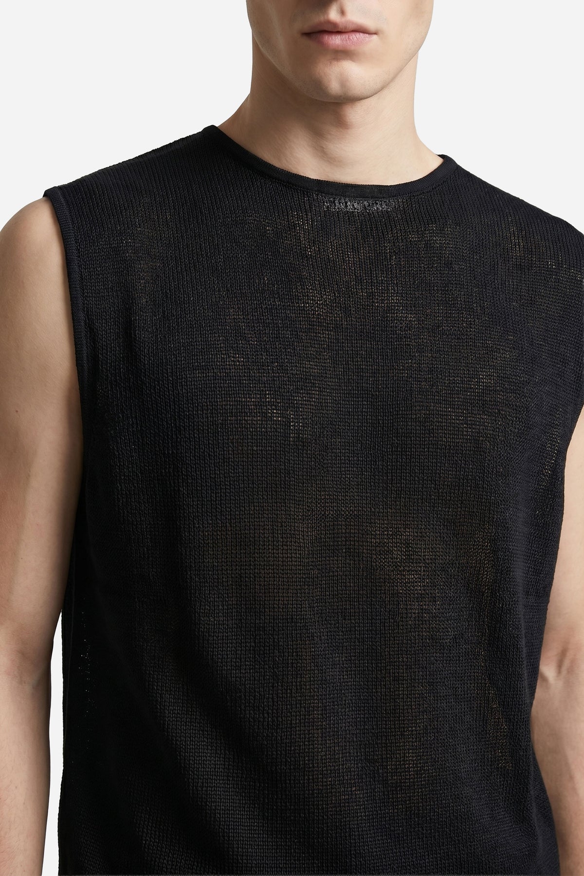 T-SHIRT GIROCOLLO SMANICATA IN MAGLINA NERO