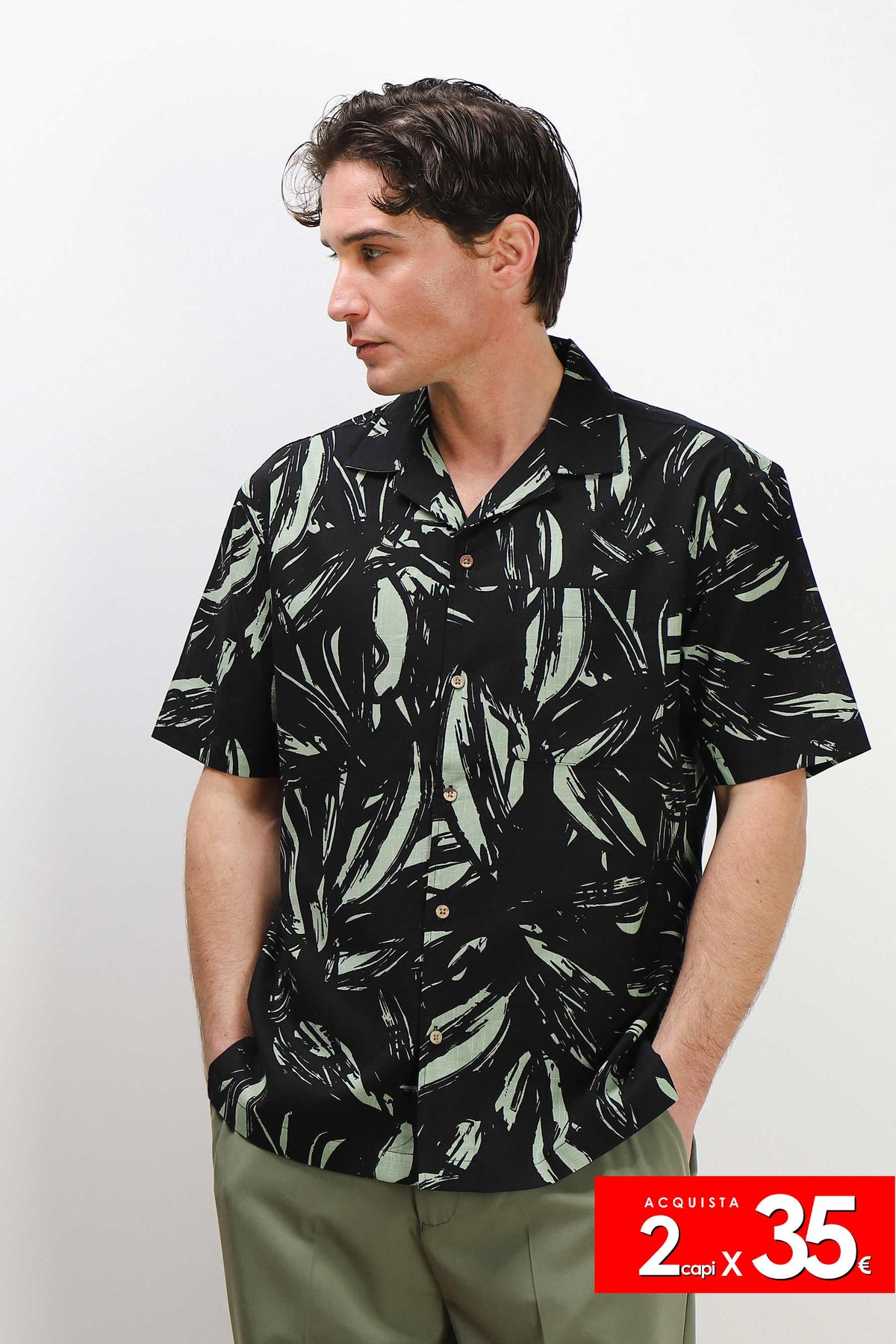 CAMICIA COLLO BOWLING MEZZA MANICA CON TASCHINO NERO