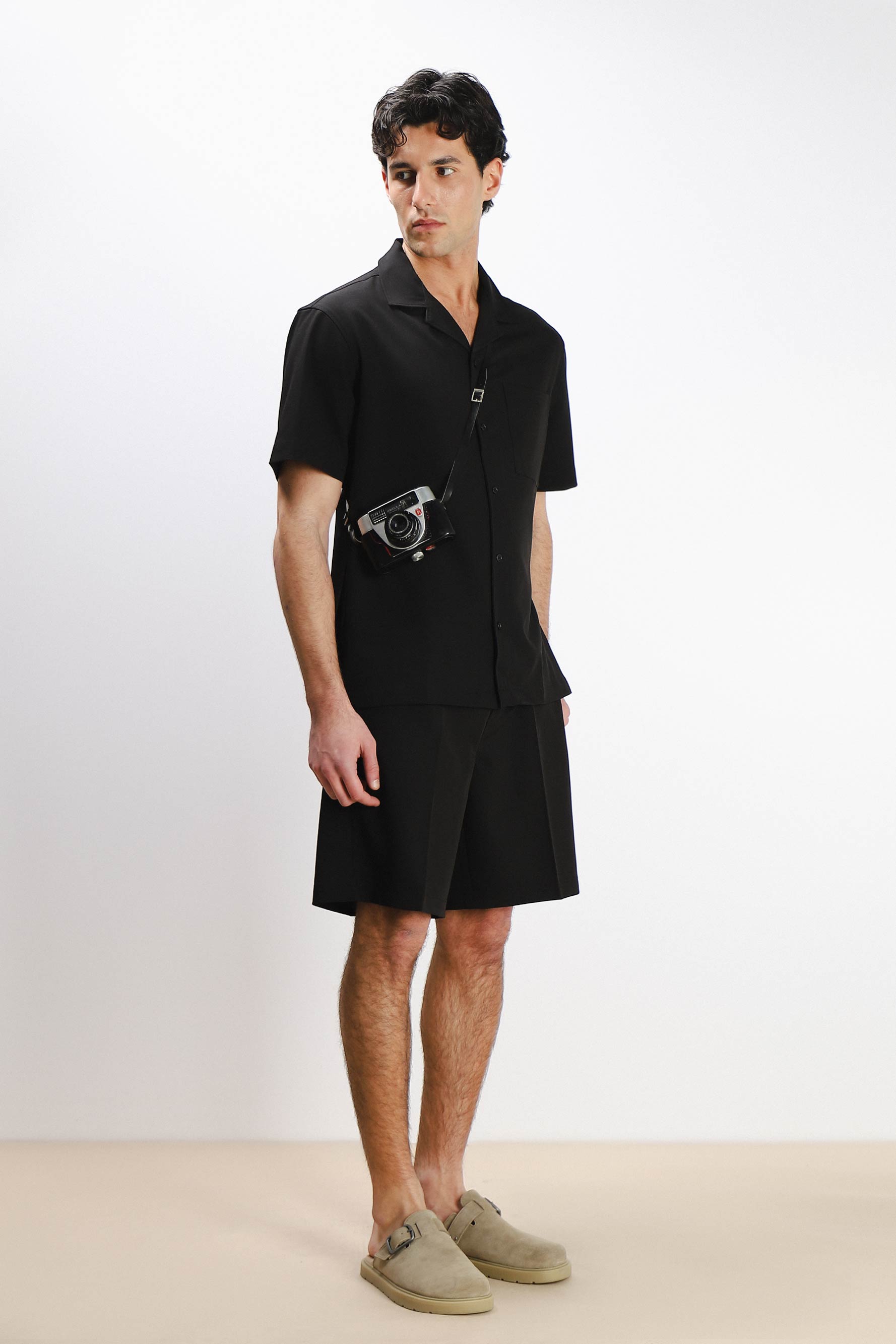 BERMUDA JOGGER CON COULISSE NERO
