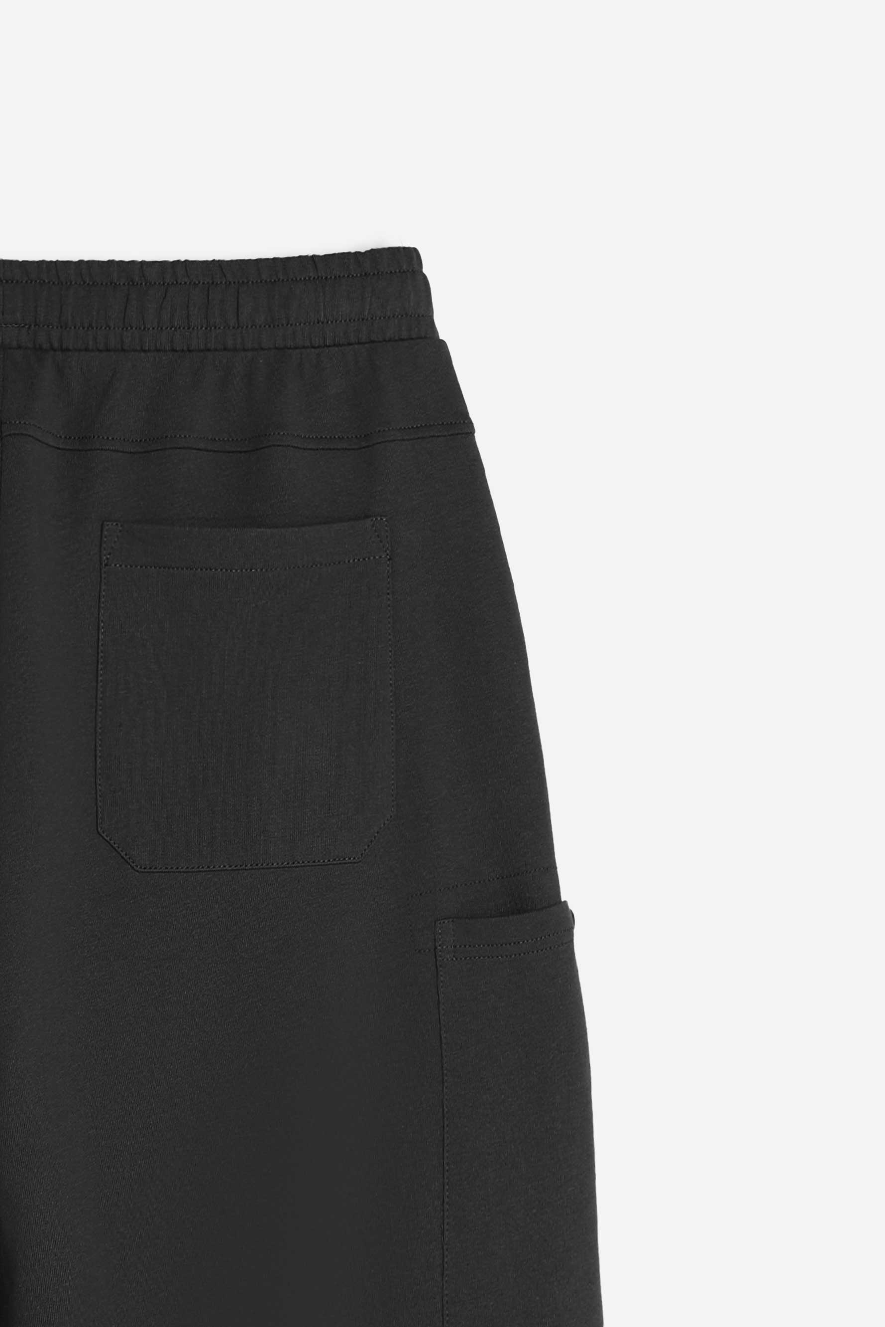 BERMUDA IN FELPA CON TASCONI NERO
