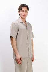 CAMICIA MEZZA MANICA COLLO BOWLING CON TASCHINO SABBIA