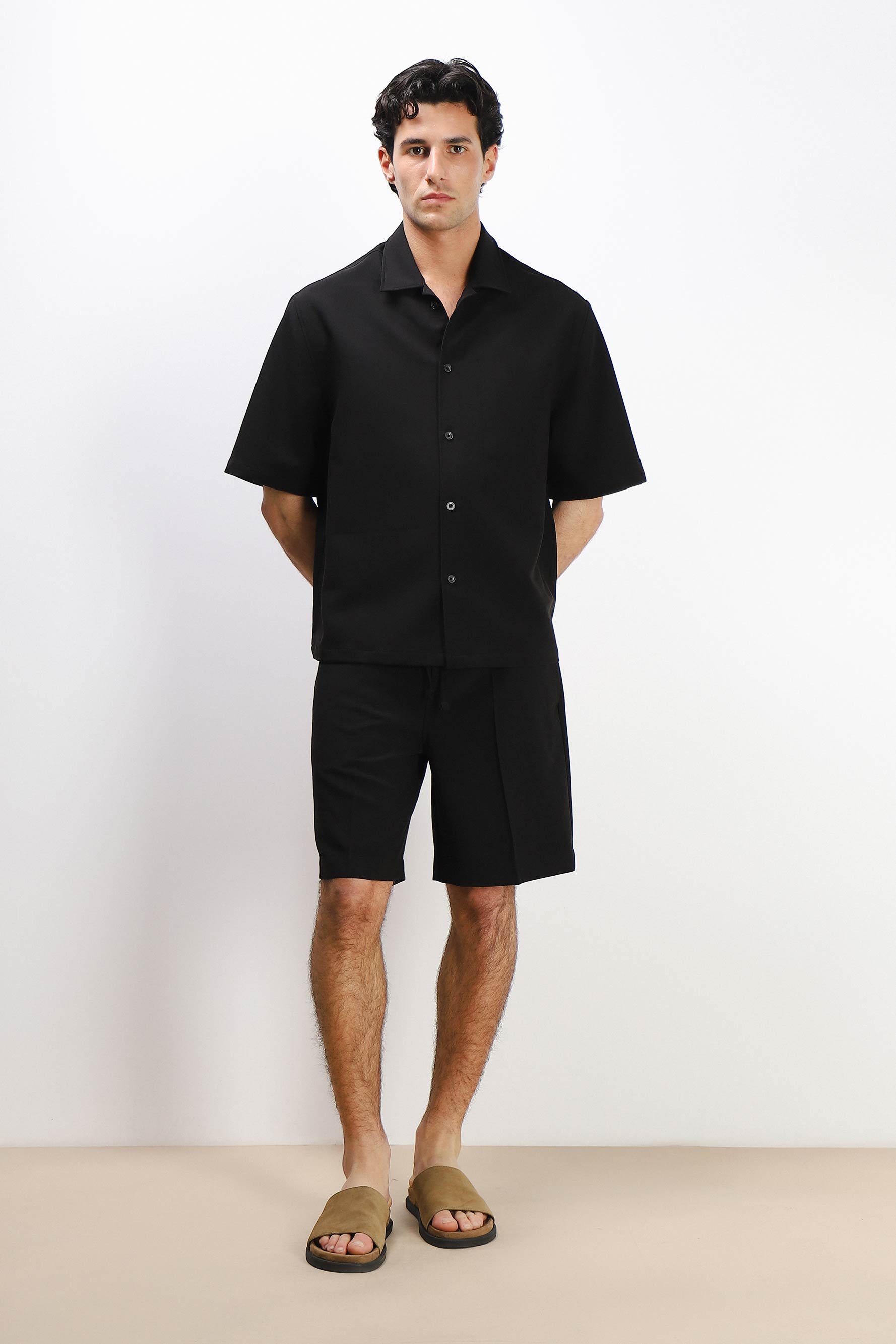 CAMICIA MEZZA MANICA COLLO BOWLING NERO