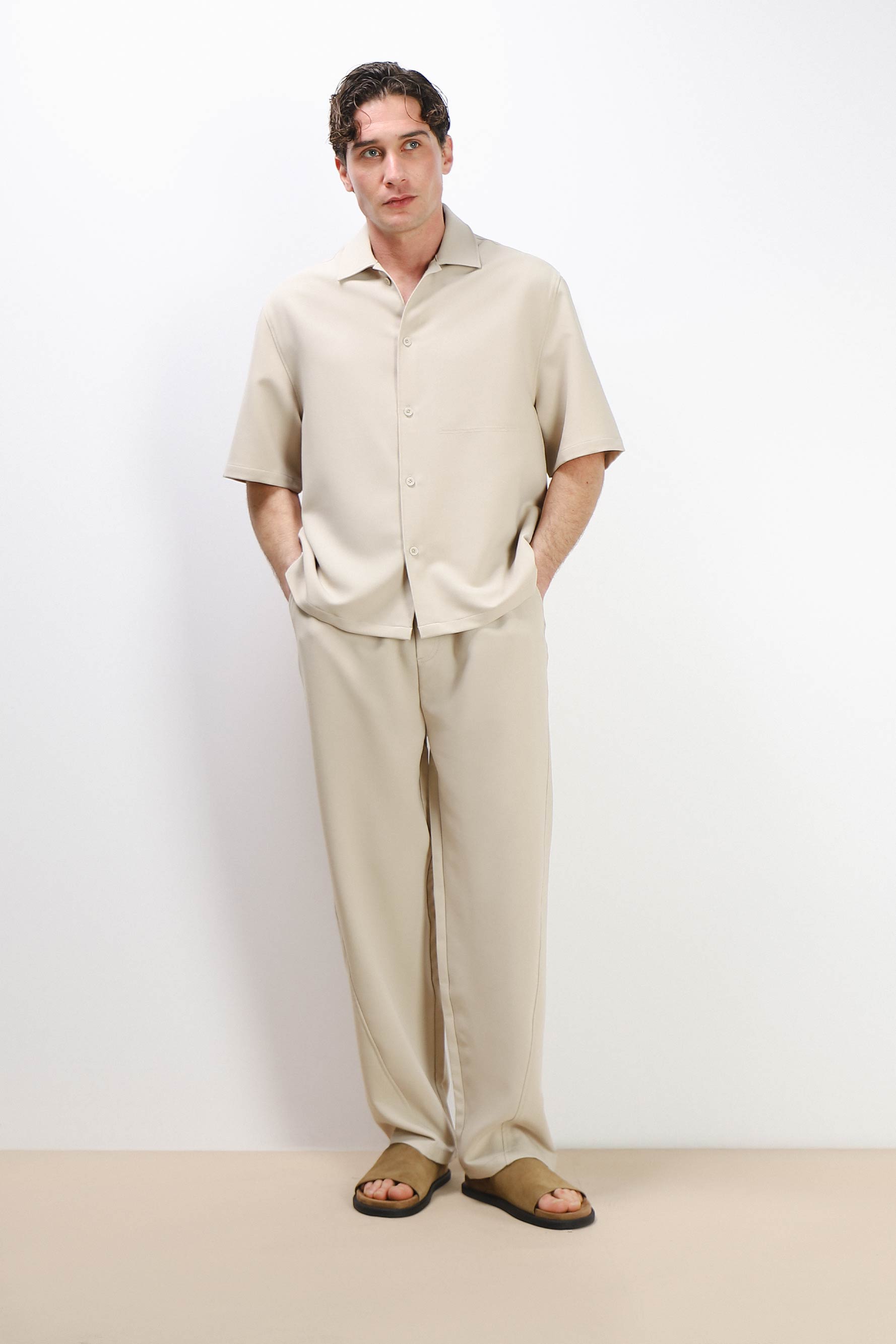 PANTALONE MORBIDO CON ELASTICO IN VITA BEIGE