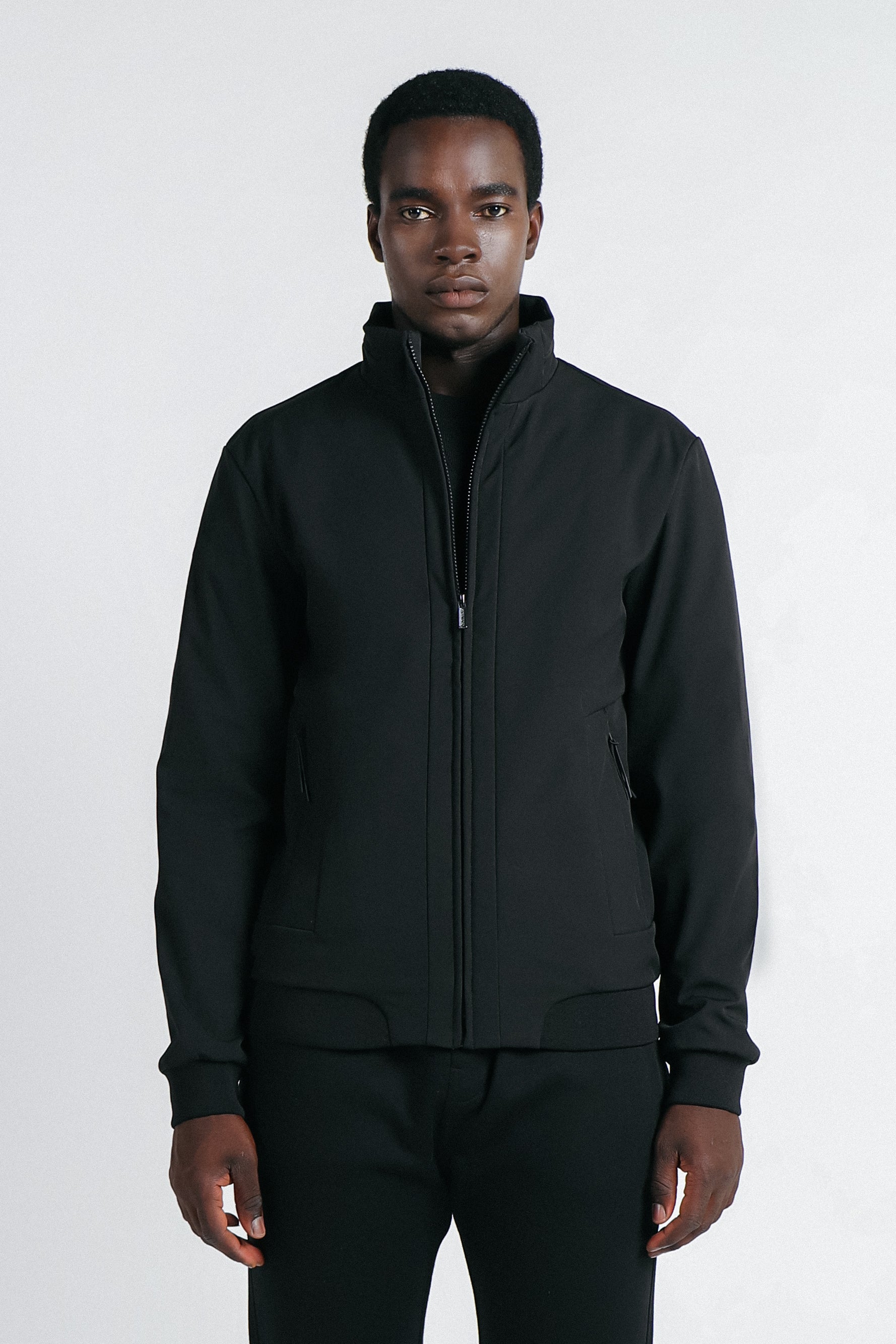 GIUBBOTTO IN SOFTSHELL NERO