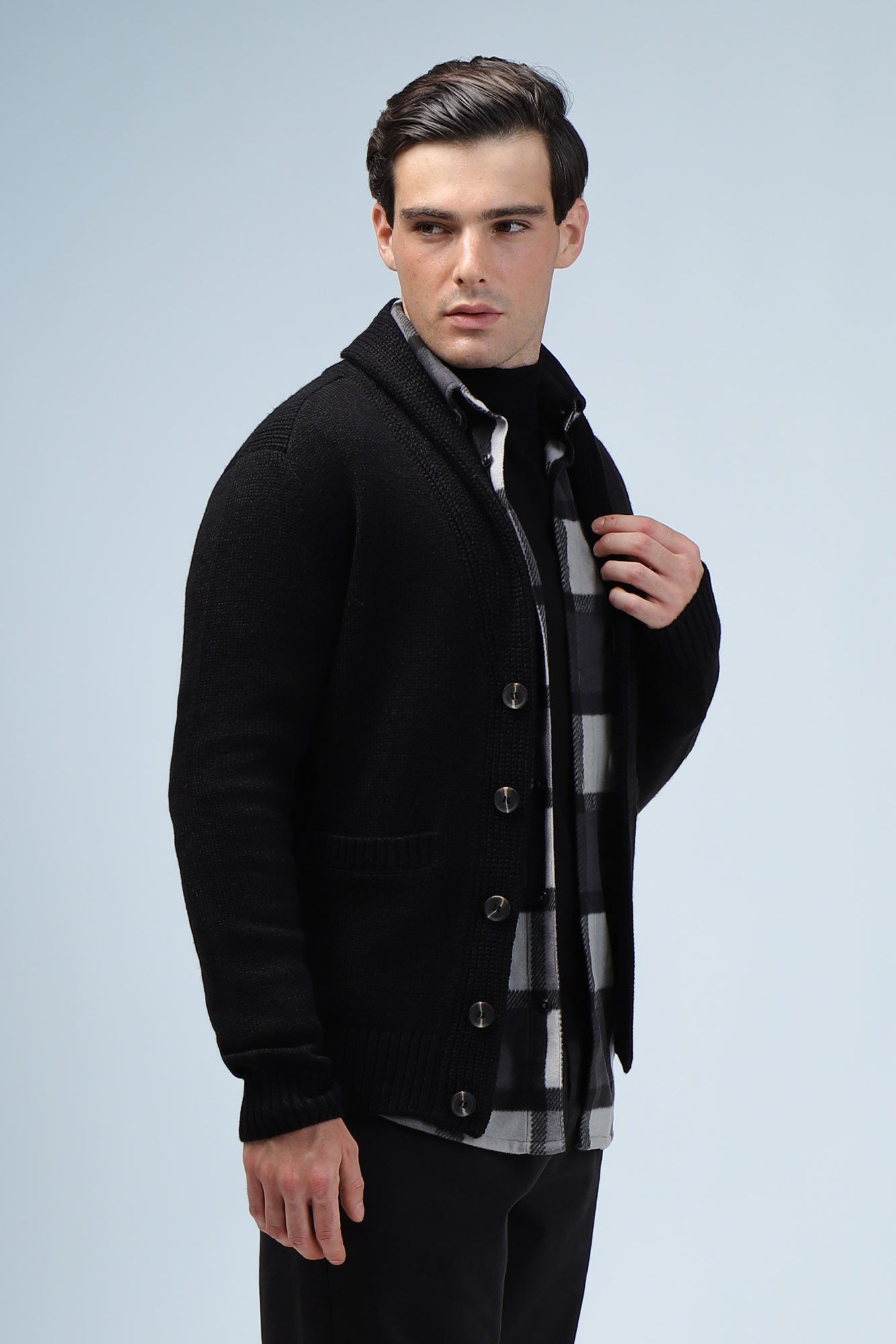 MAGLIA CARDIGAN CON BOTTONI NERO