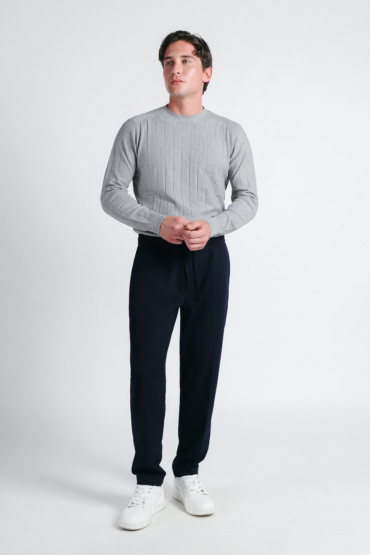 MAGLIA GIROCOLLO LAVORATA GRIGIO CHIARO