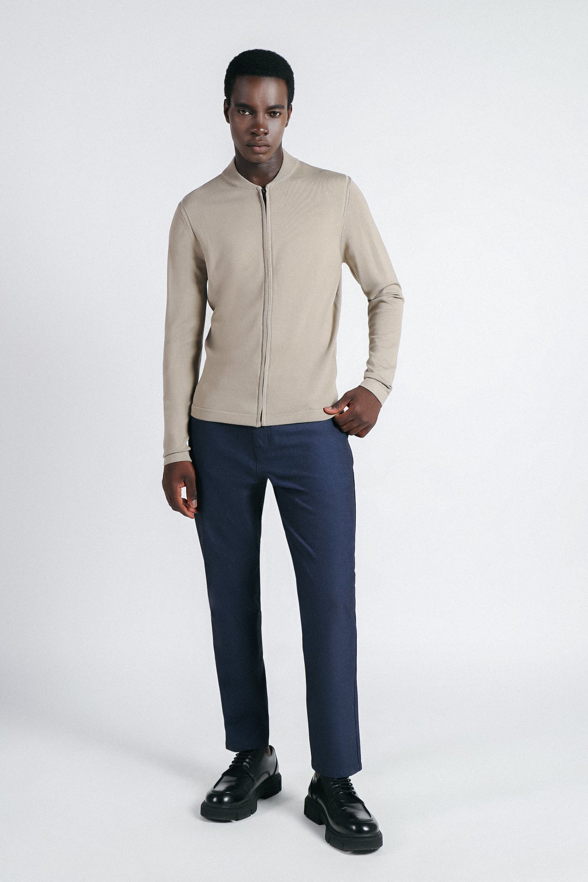 CARDIGAN CON ZIP E COLLO BOMBER TORTORA