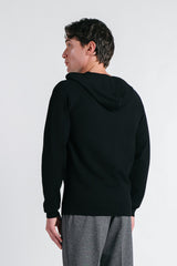 MAGLIA CON ZIP, CAPPUCCIO E MARSUPIO NERO
