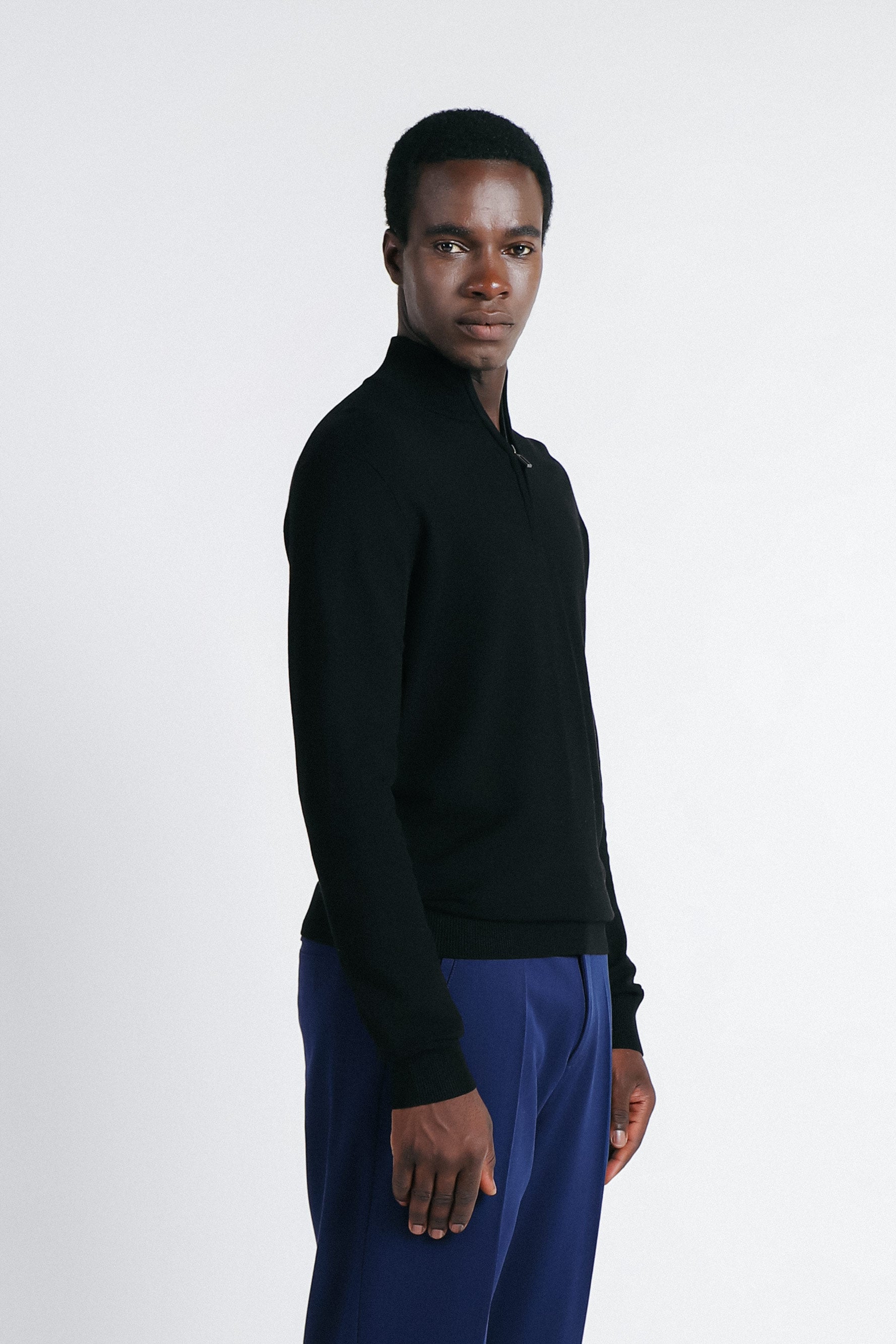MAGLIA LUPETTO CON MEZZA ZIP NERO