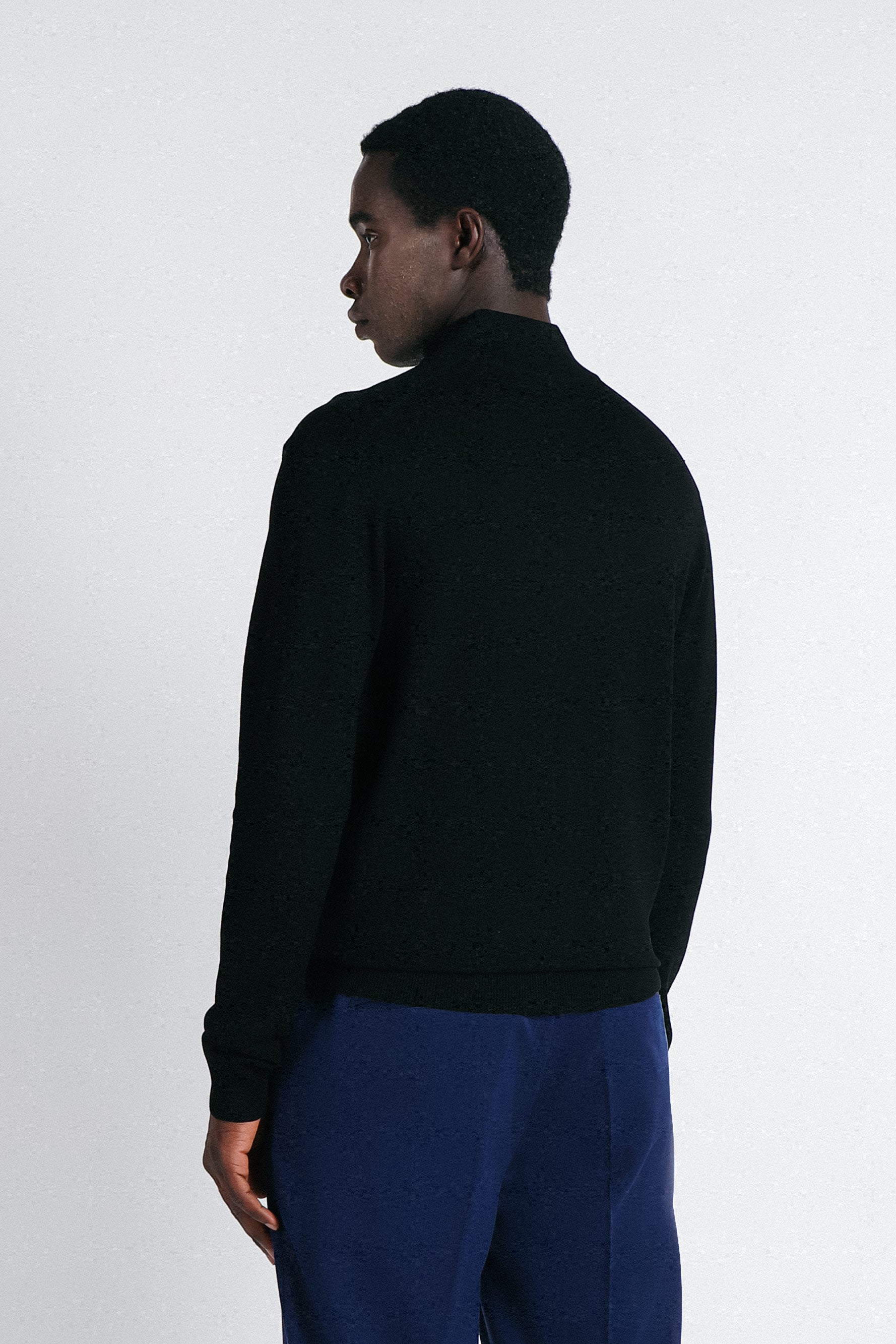 MAGLIA LUPETTO CON MEZZA ZIP NERO