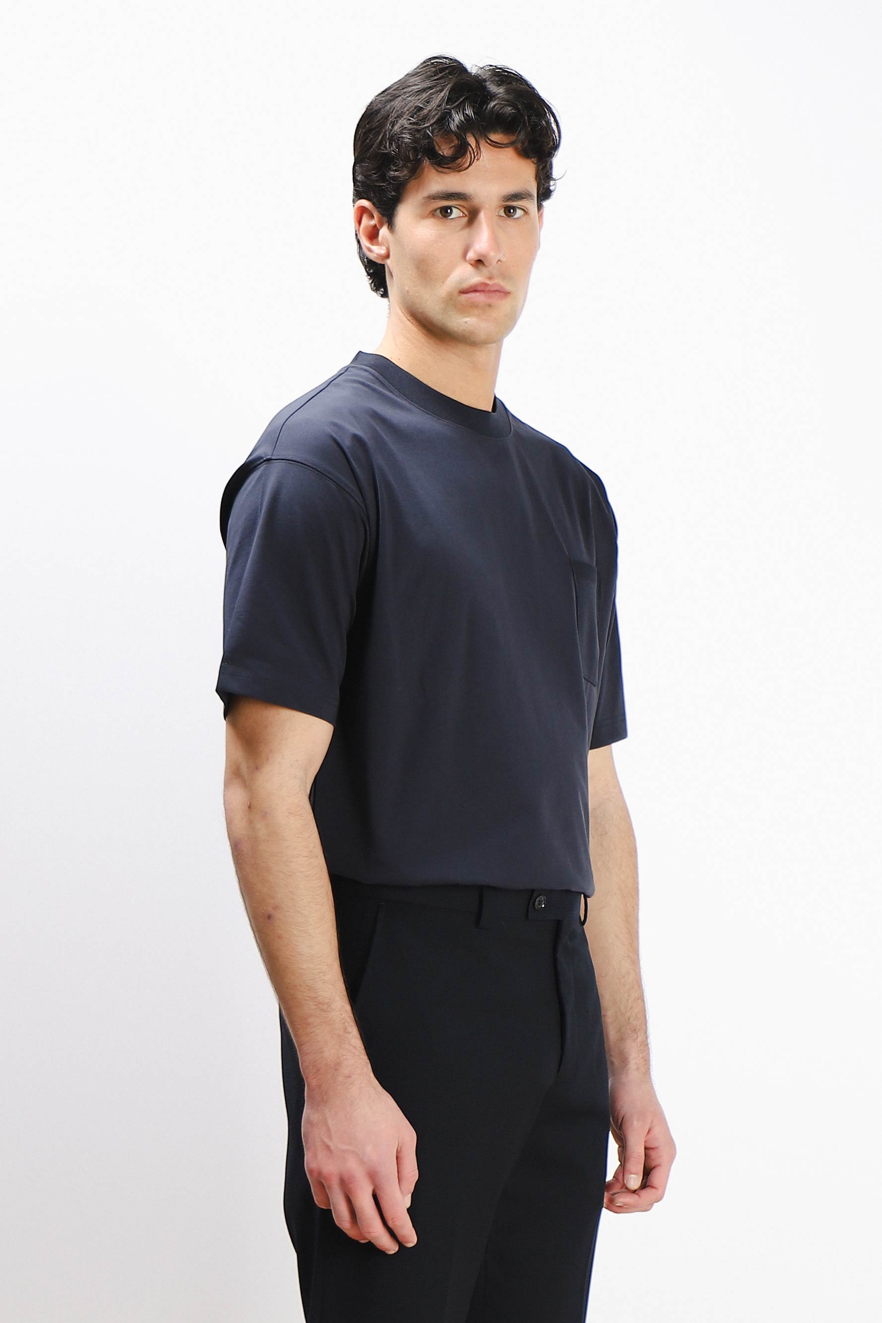 T-SHIRT GIROCOLLO STRETCH CON COLLO E TASCHINO A COSTINE BLEU