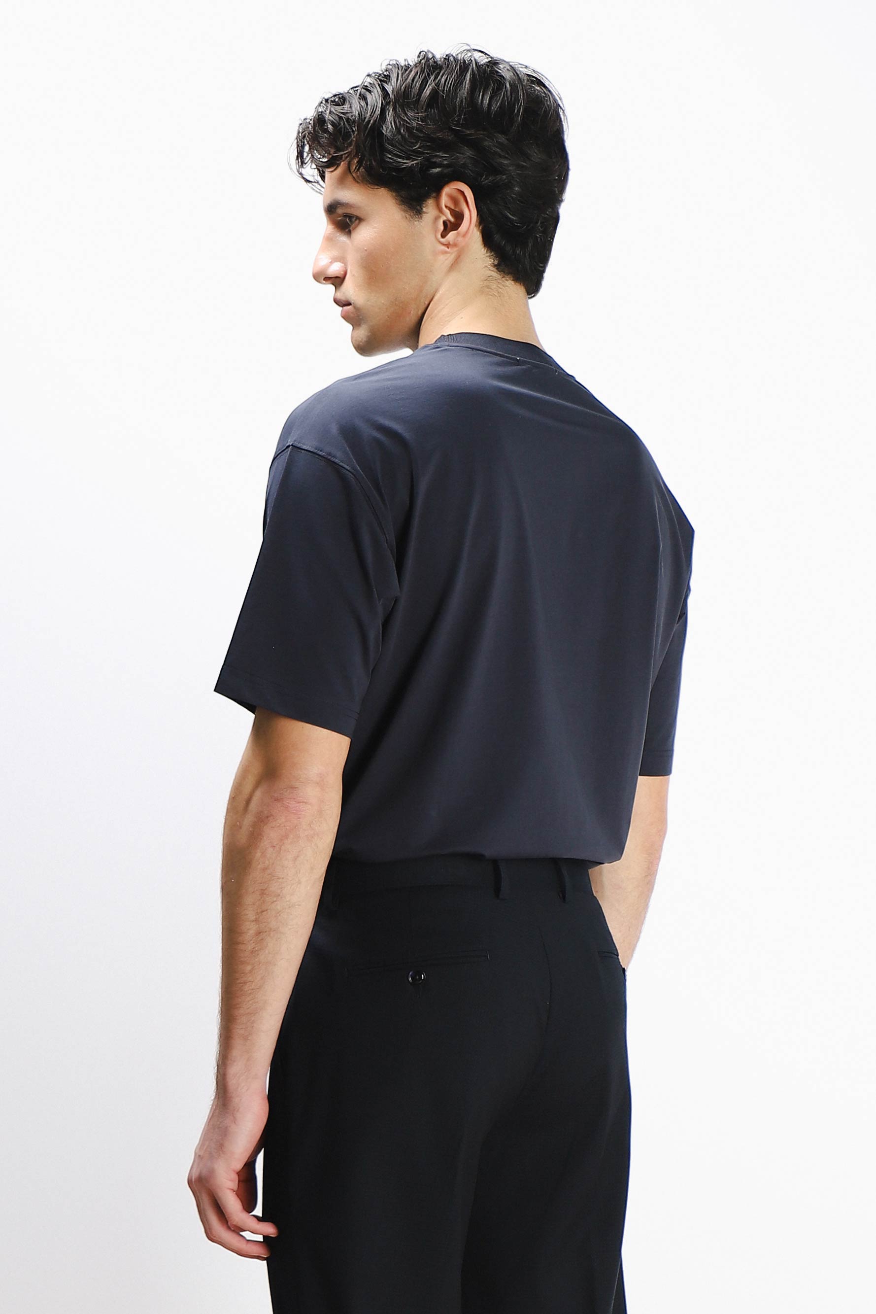 T-SHIRT GIROCOLLO STRETCH CON COLLO E TASCHINO A COSTINE BLEU
