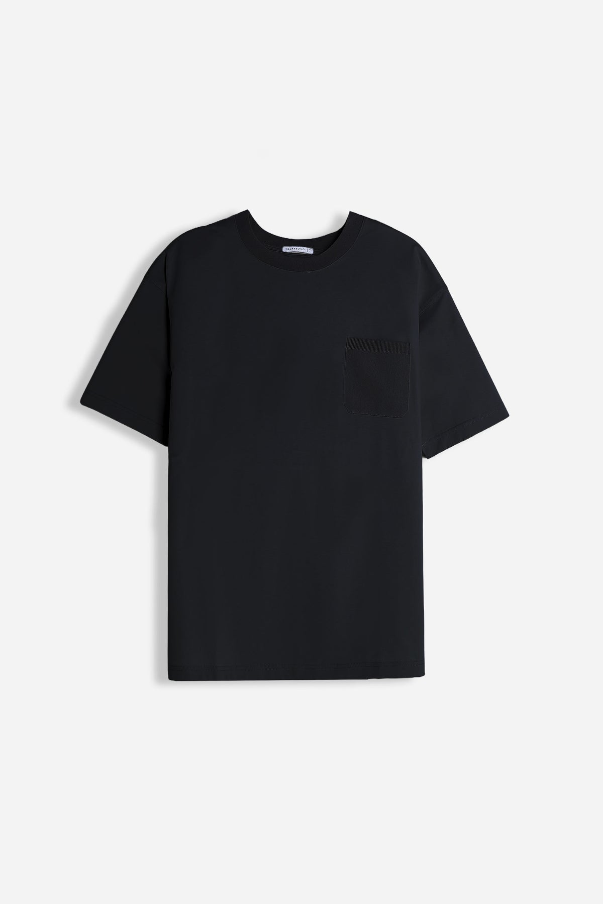 T-SHIRT GIROCOLLO STRETCH CON COLLO E TASCHINO A COSTINE NERO