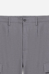 PANTALONE CON TASCONI ED ELASTICO IN VITA GRIGIO MEDIO