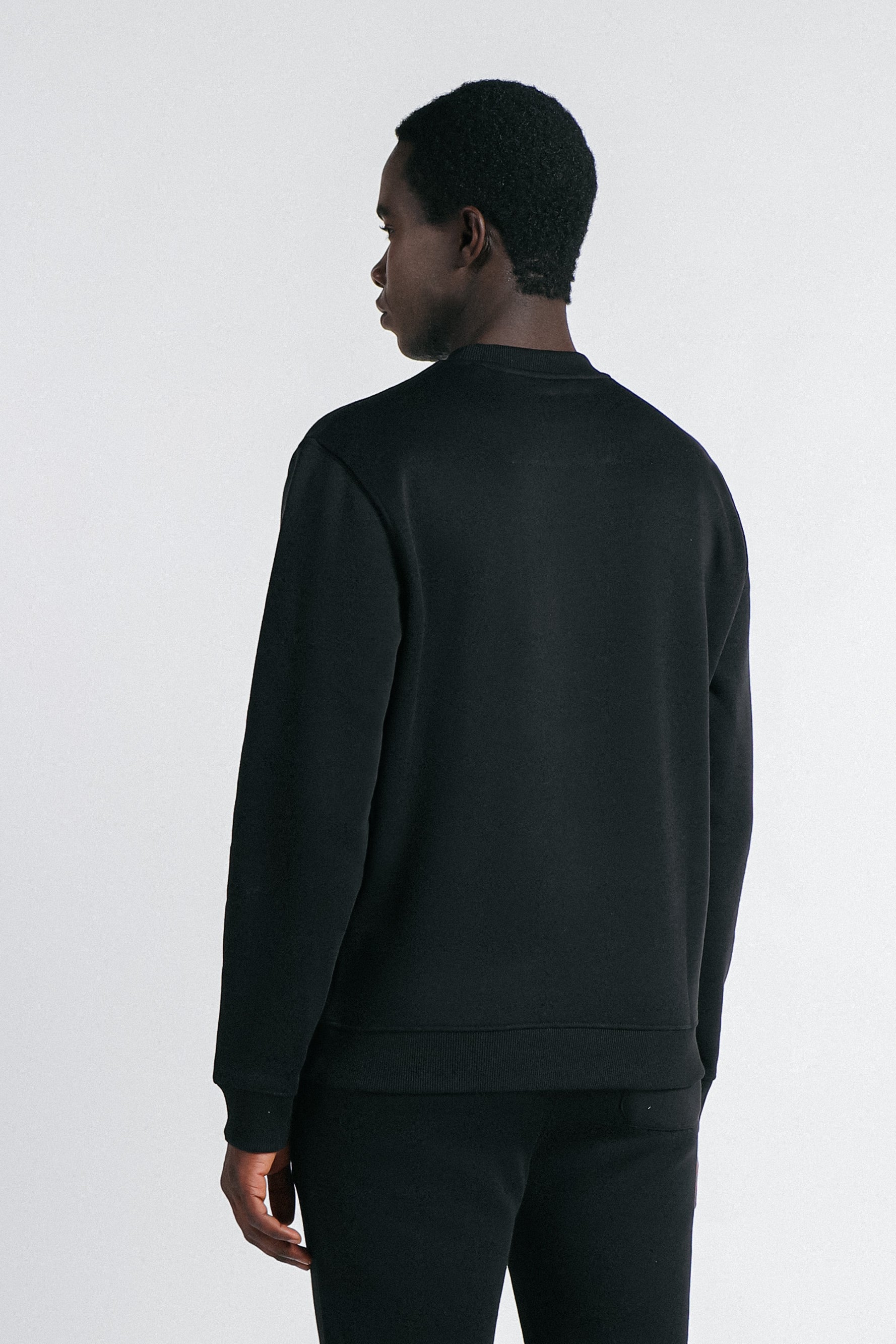 FELPA GIROCOLLO BASIC NERO