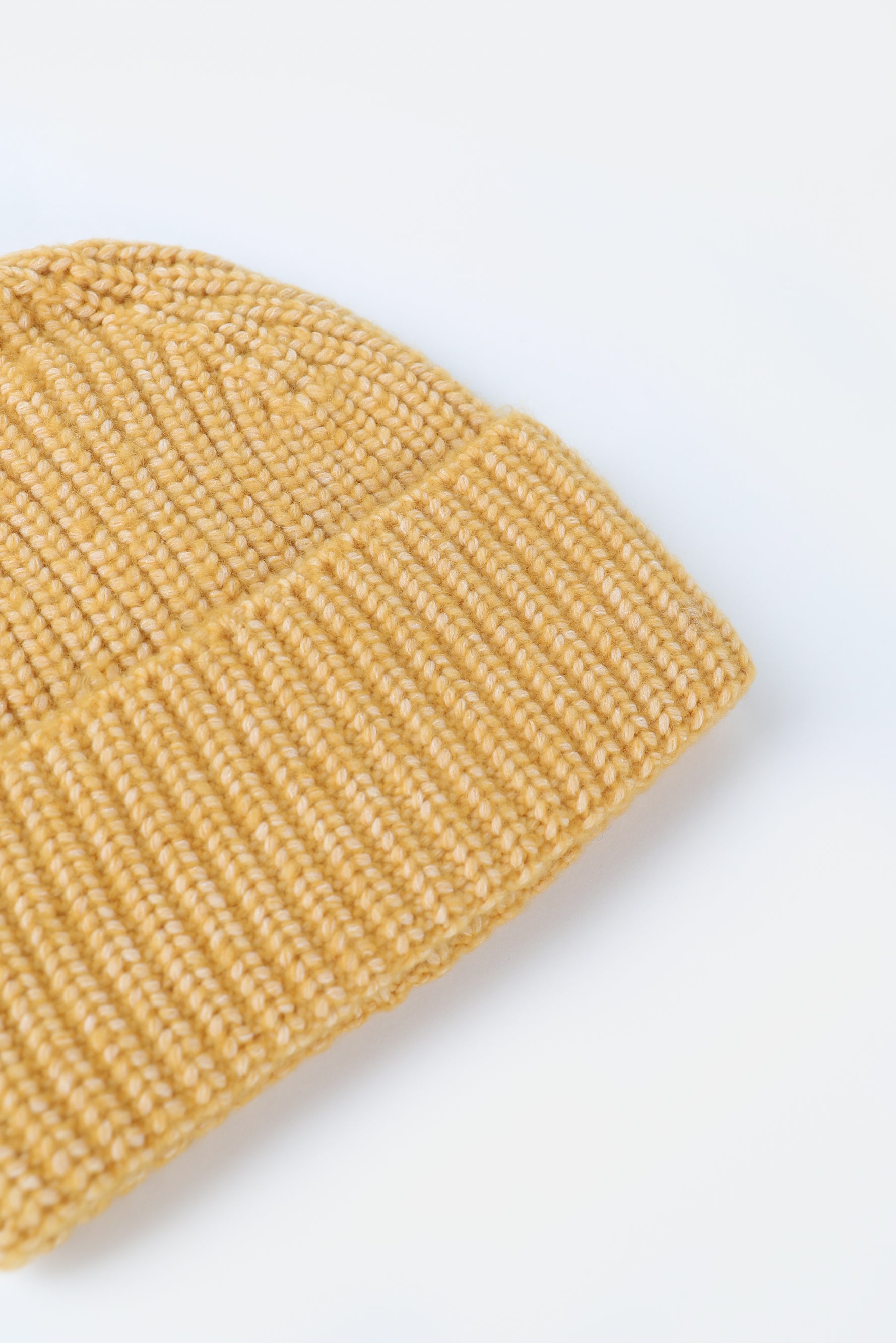 CAPPELLO IN SCATOLA OCRA