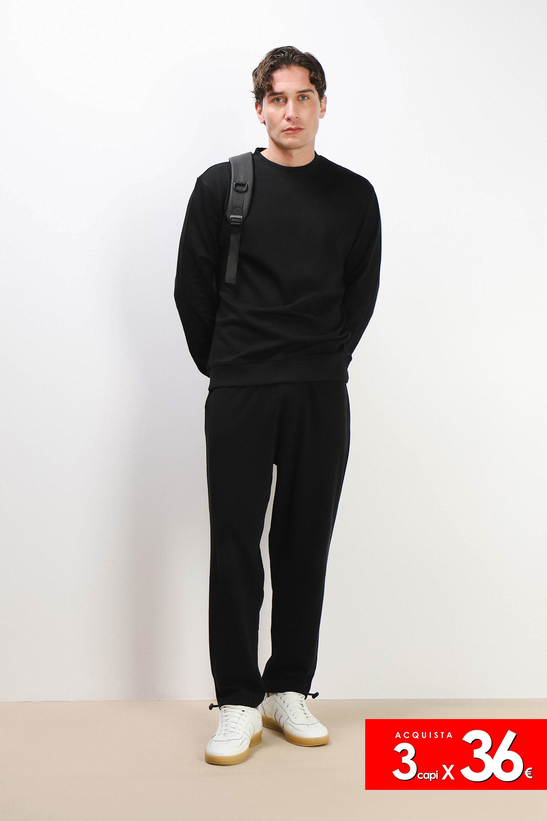 FELPA GIROCOLLO BASIC NERO