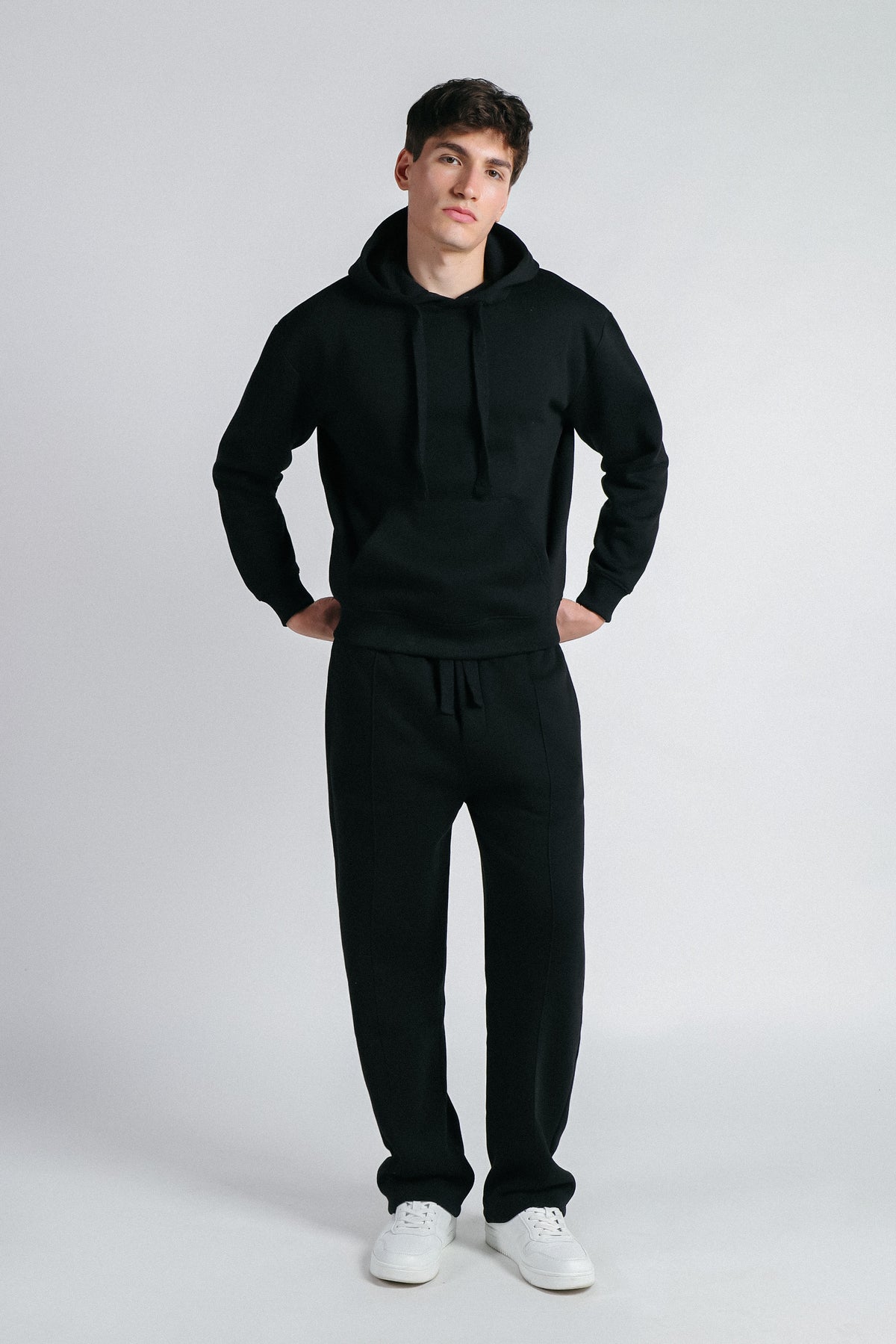 PANTALONE JOGGING FONDO LARGO NERO