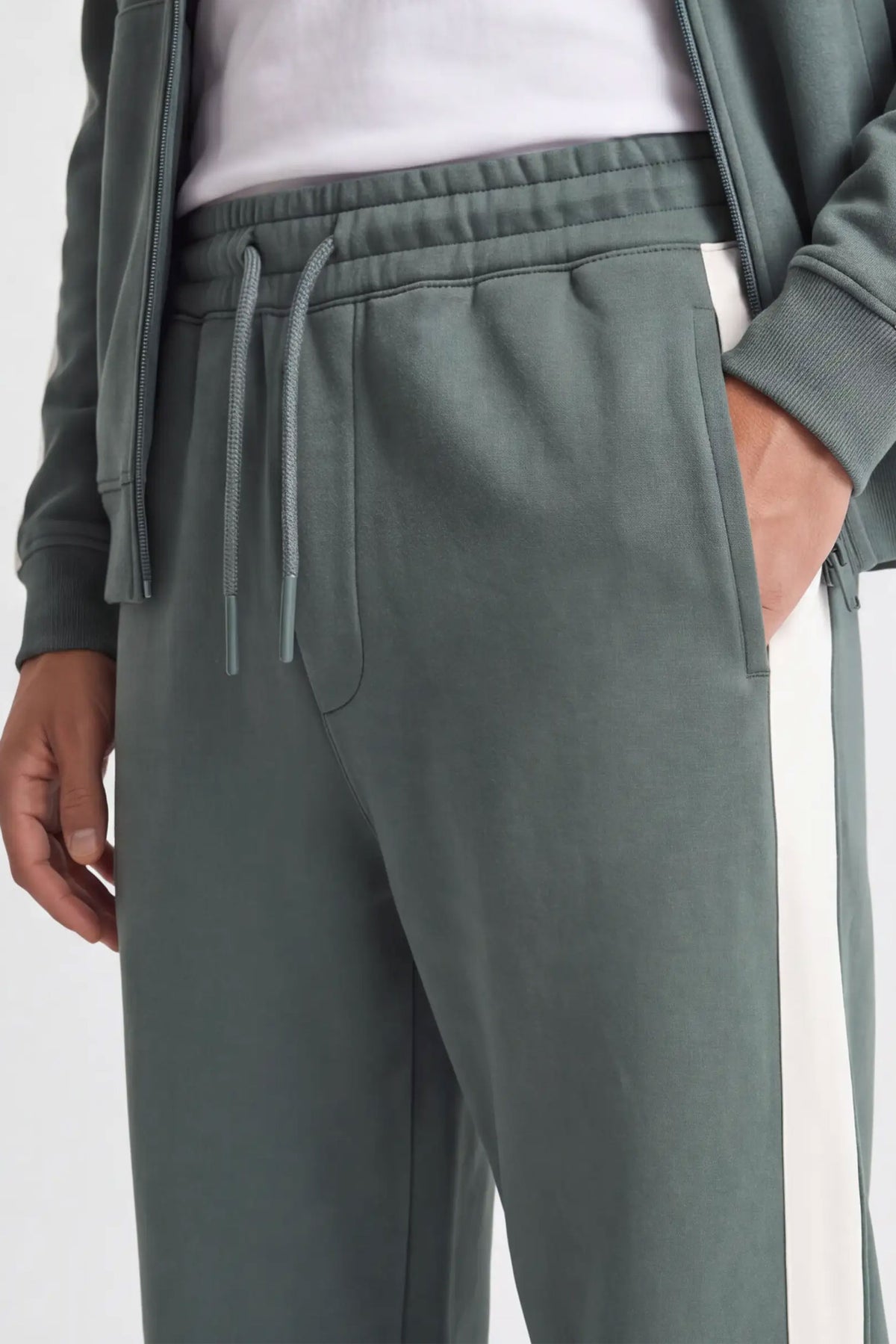PANTALONE JOGGER IN FELPA CON BANDA LATERALE VERDE BOSCO