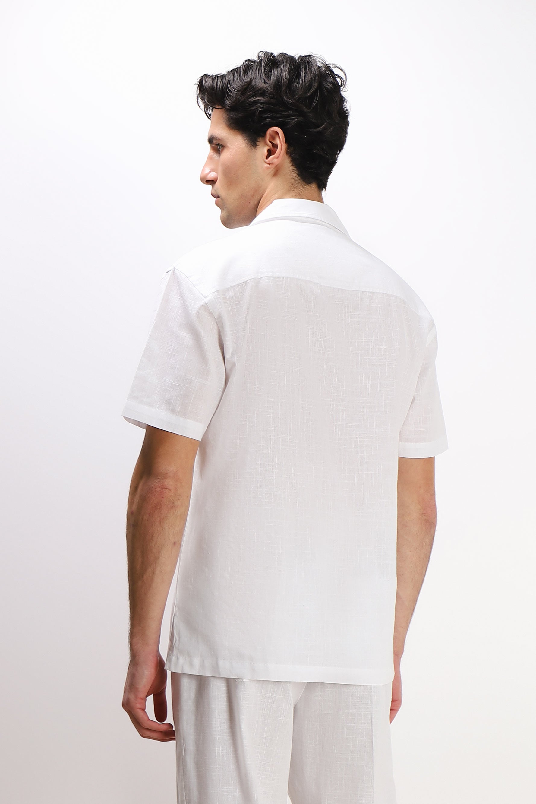 CAMICIA COLLO BOWLING MEZZA MANICA CON TASCHINO BIANCO