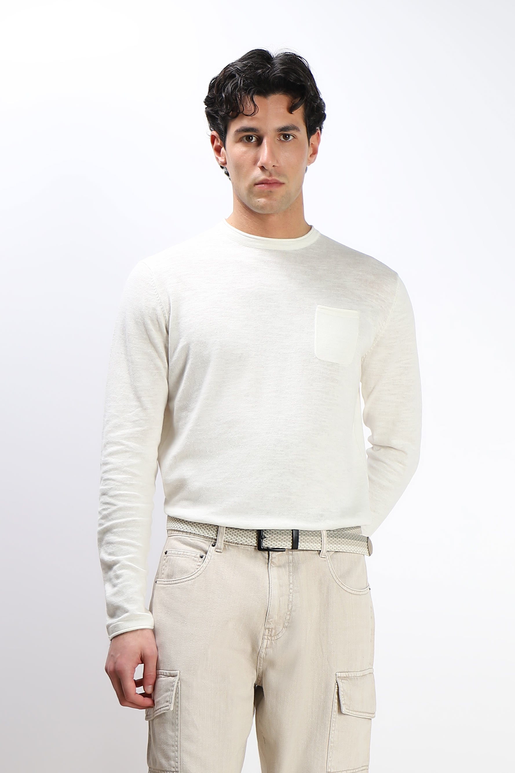 MAGLIA IN COTONE SLUB E TASCHINO GESSO