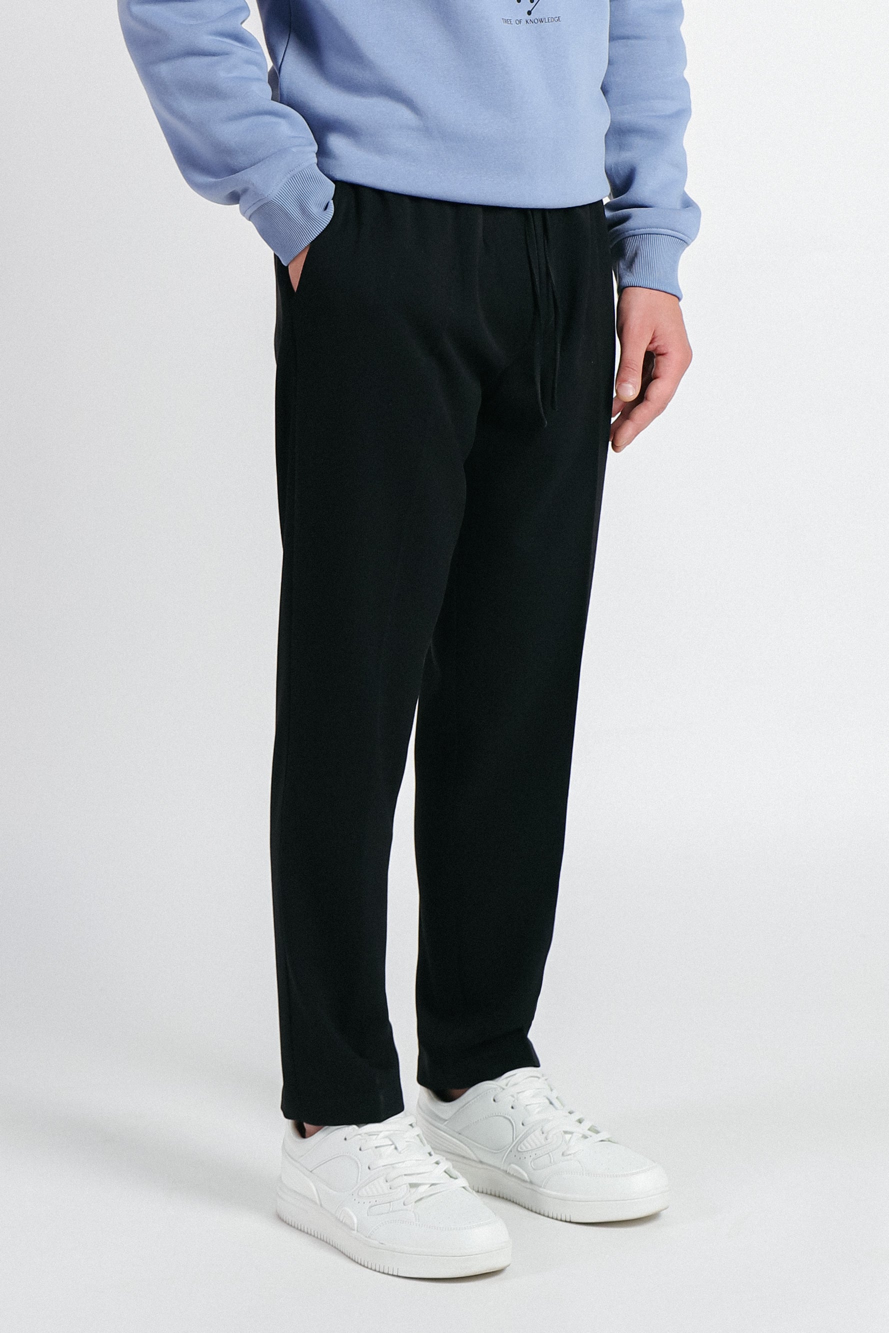 PANTALONE JOGGER CON ELASTICO IN VITA NERO