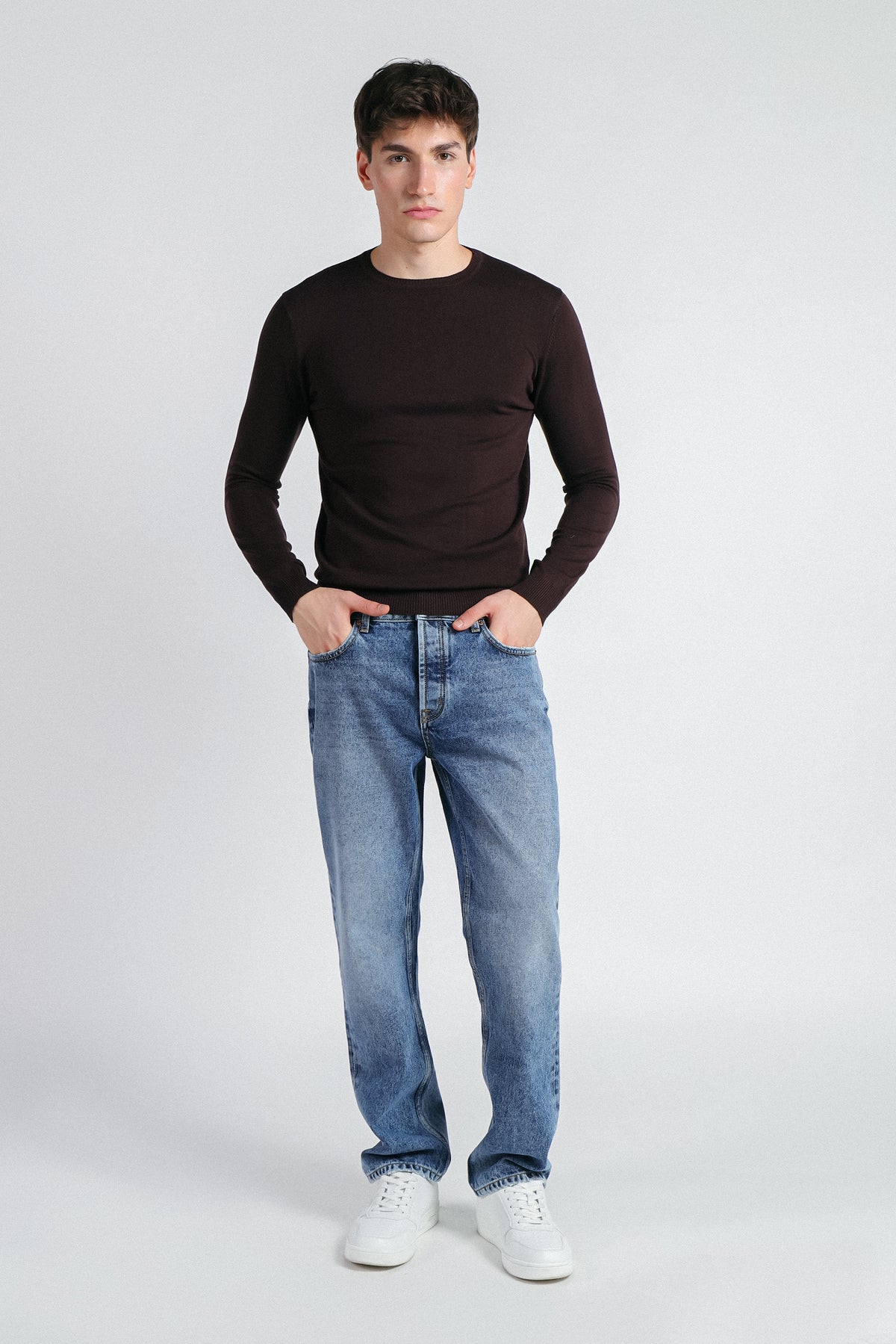 MAGLIA GIROCOLLO IN VISCOSA NYLON MORO