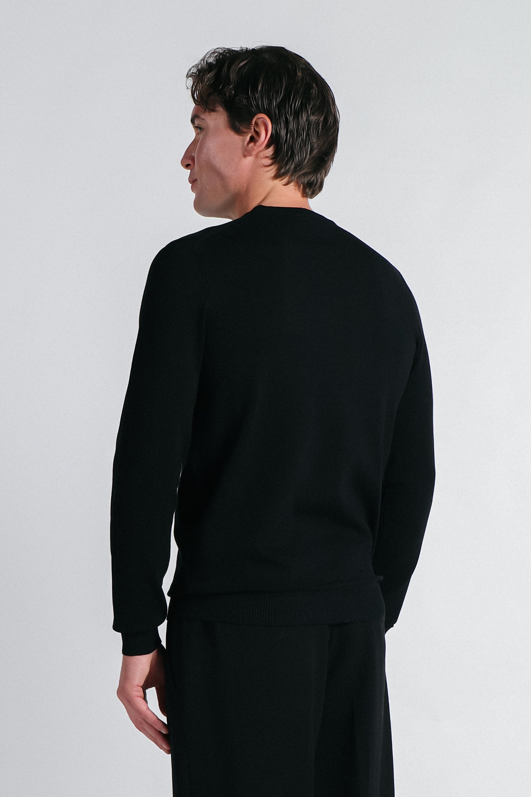 MAGLIA GIROCOLLO IN VISCOSA NYLON NERO