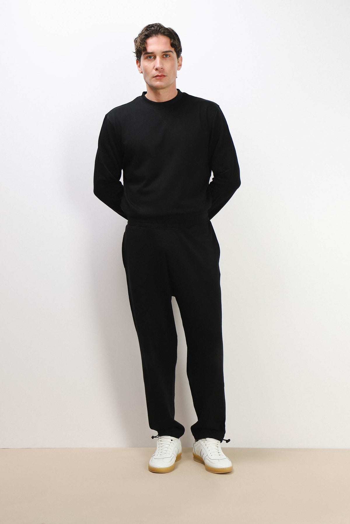 PANTALONE FELPA CON COULISSE AL FONDO NERO