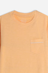 T-SHIRT GIROCOLLO SLUB  CON TASCHINO ALBICOCCA