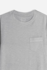 T-SHIRT GIROCOLLO SLUB  CON TASCHINO GRIGIO SCURO