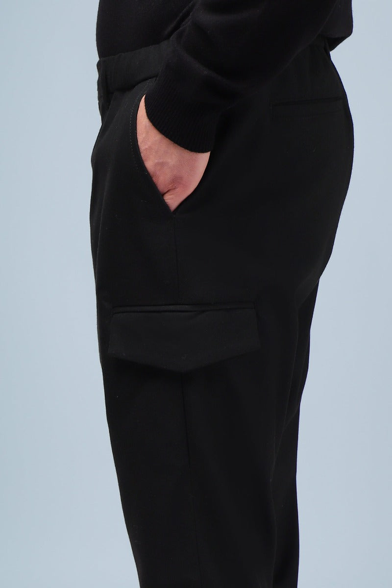 PANTALONI JOGGER CON TASCONI NERO